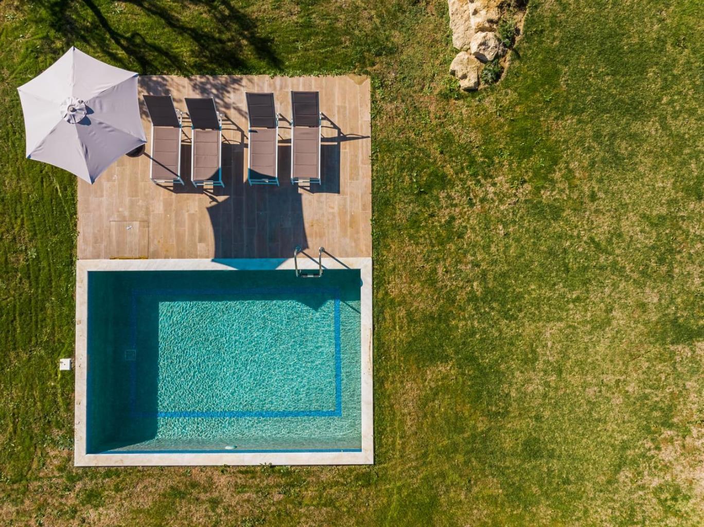 Sani Beverly Hills Luxury Villa Elani