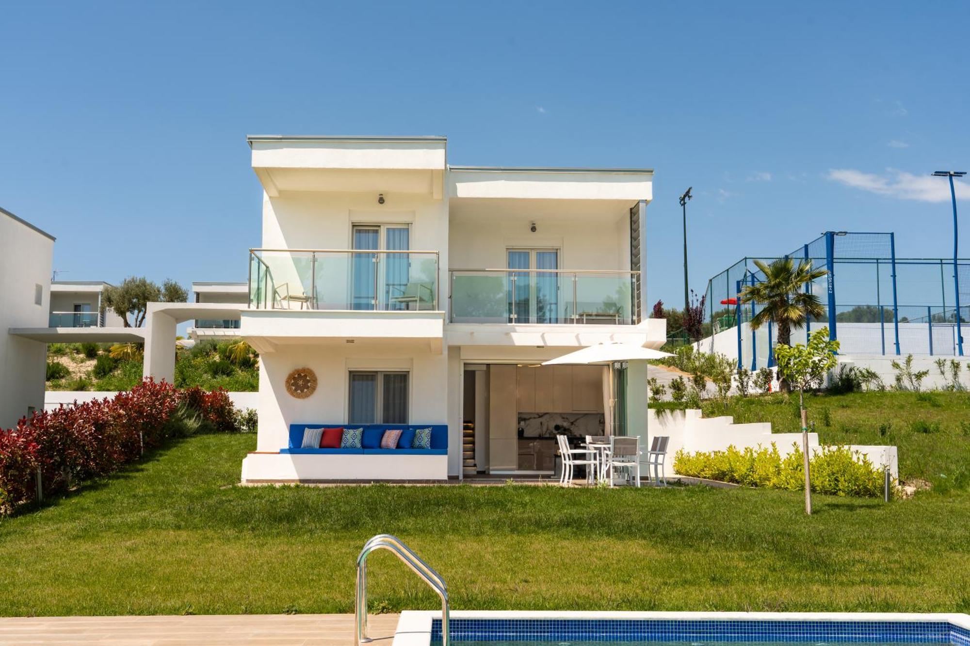 Sani Beverly Hills Luxury Villa